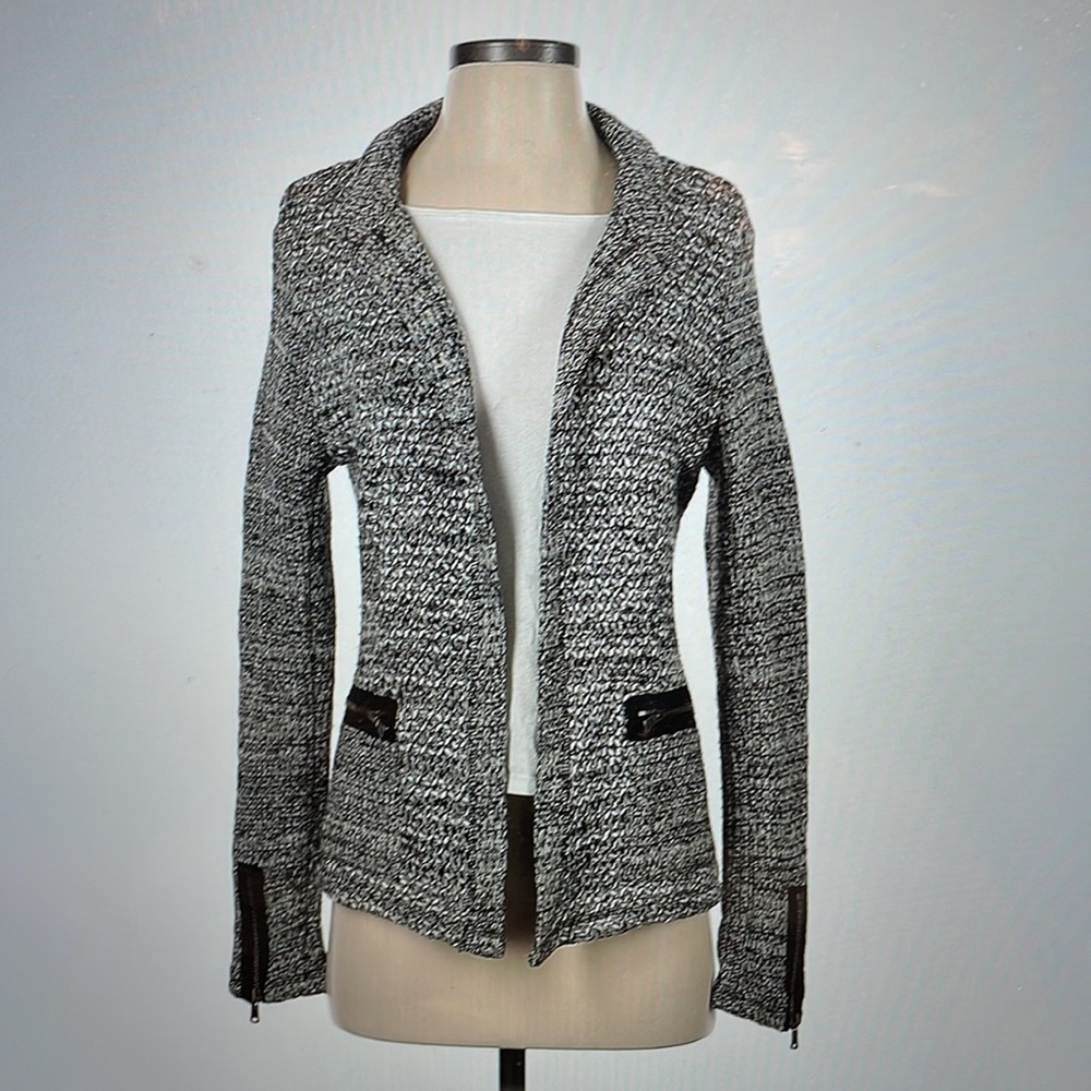Cartonnier Black and White Cardigan L